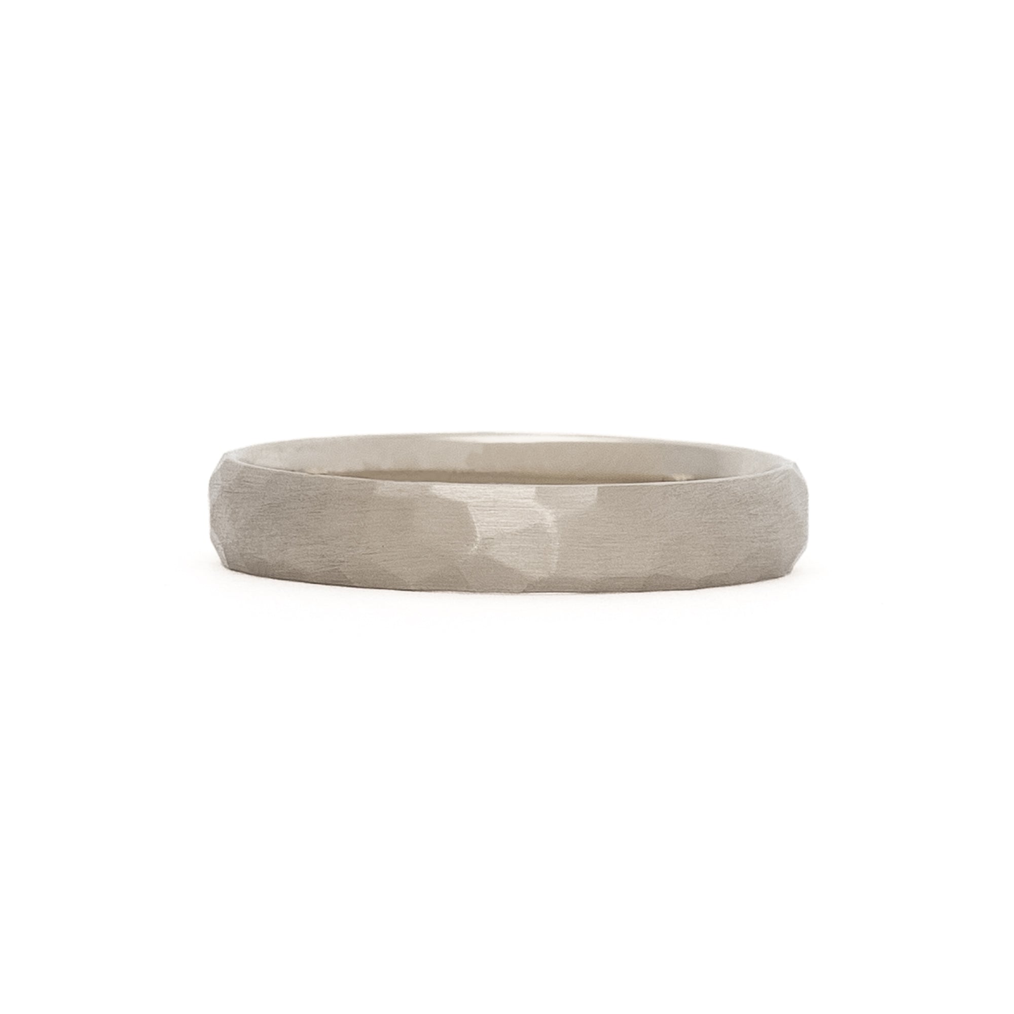 Herald 4mm Hammered Band